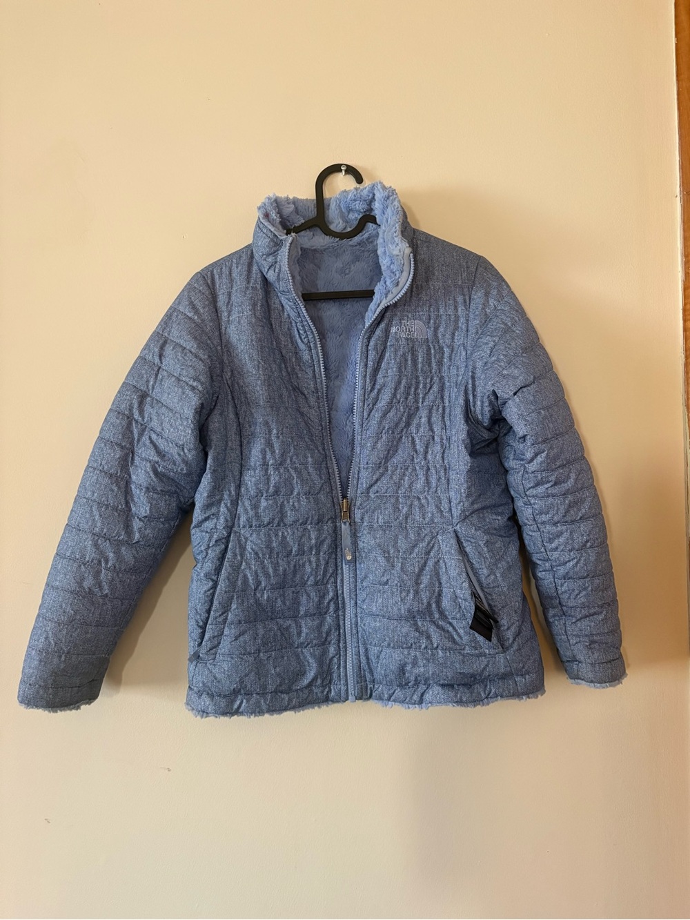 The North Face Girls' Light Blue Quilted Sherpa Jacket reversible Large